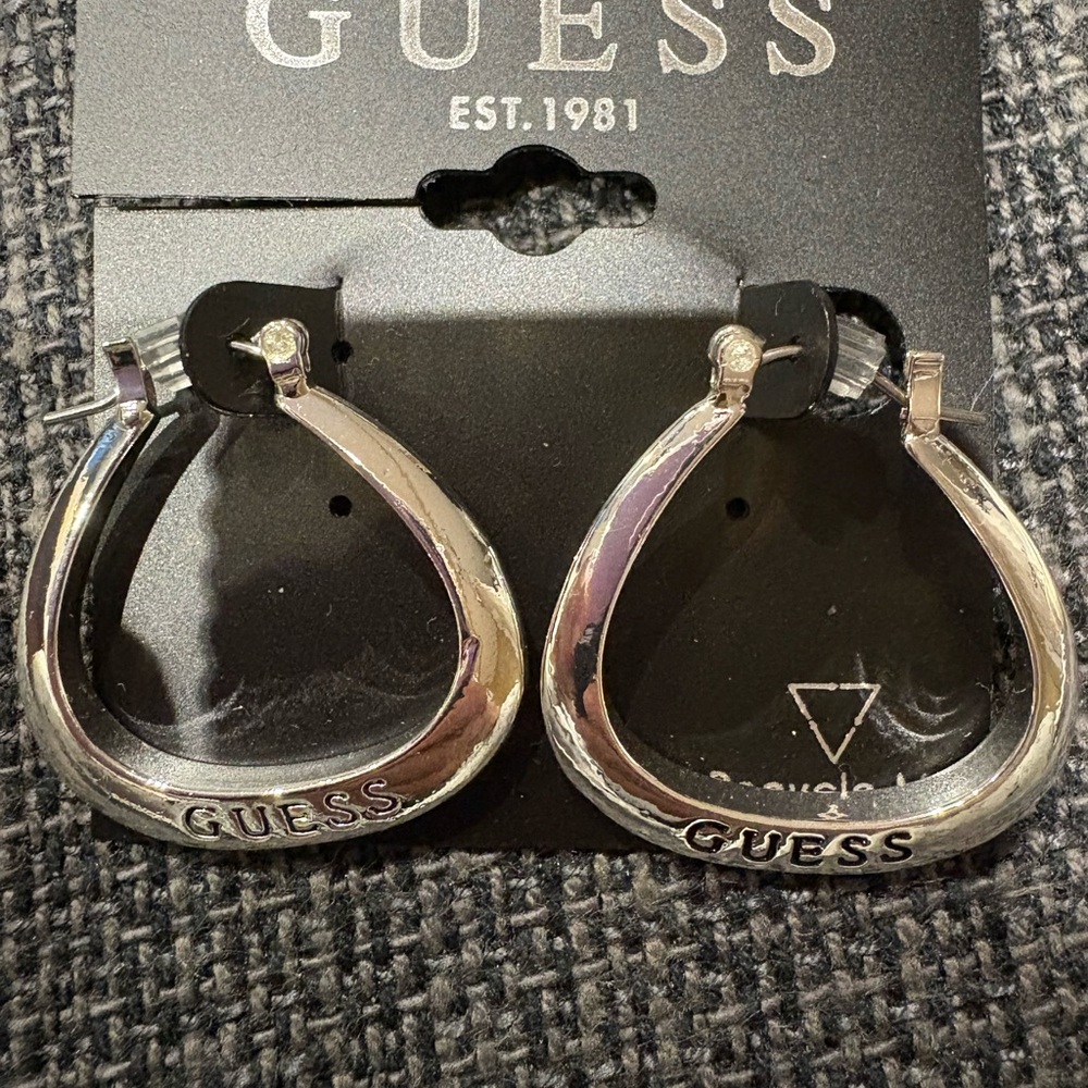 BNWT GUESS Silver Hoop Earrings with GUESS engraved on hoops